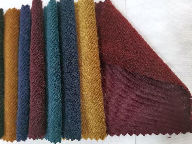 別名: 針織磨毛布 成分及含量: 80%棉20%滌 經緯編: 緯編 紗支: 21s